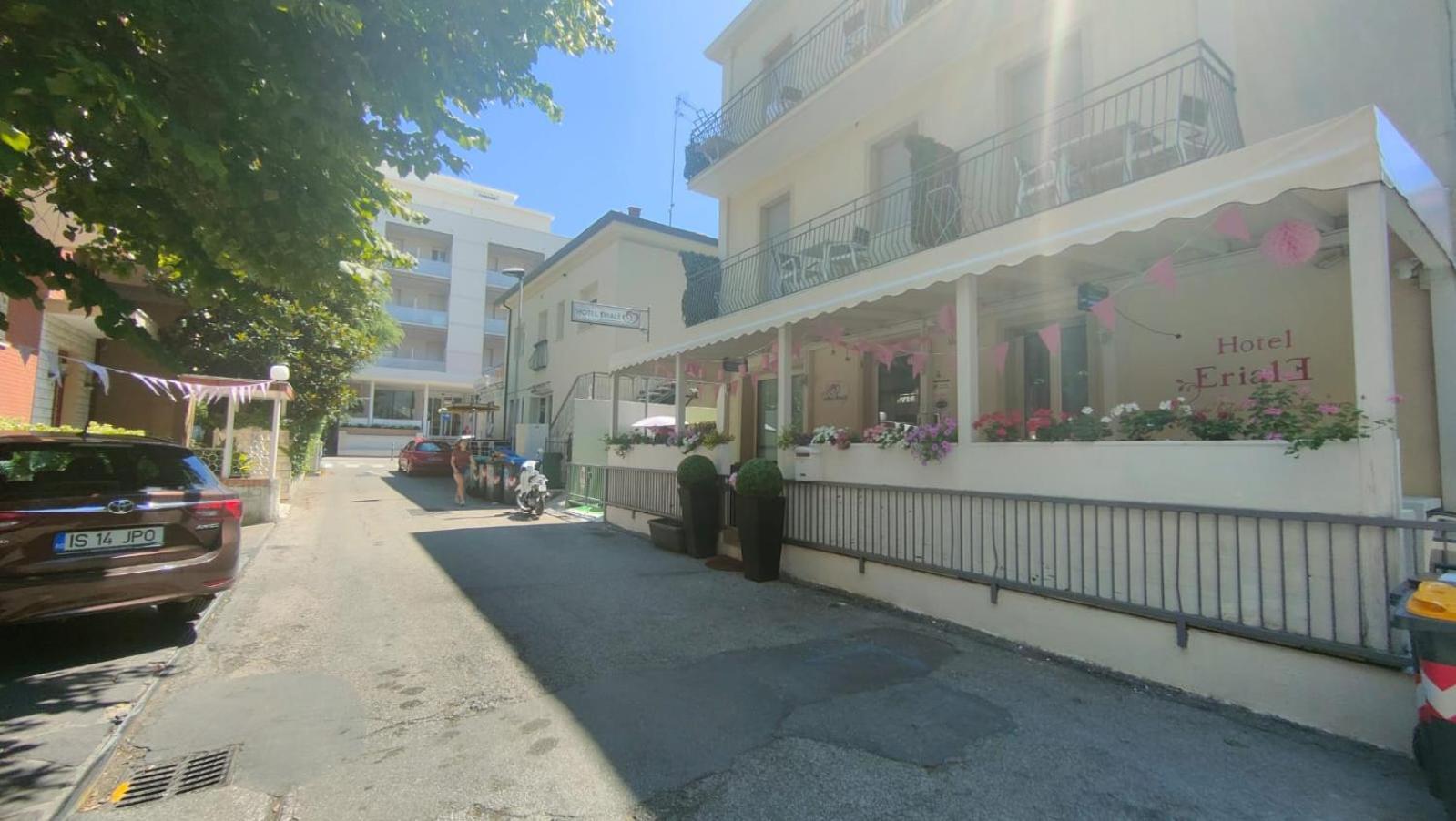 Hotel Eriale Rimini Exterior photo